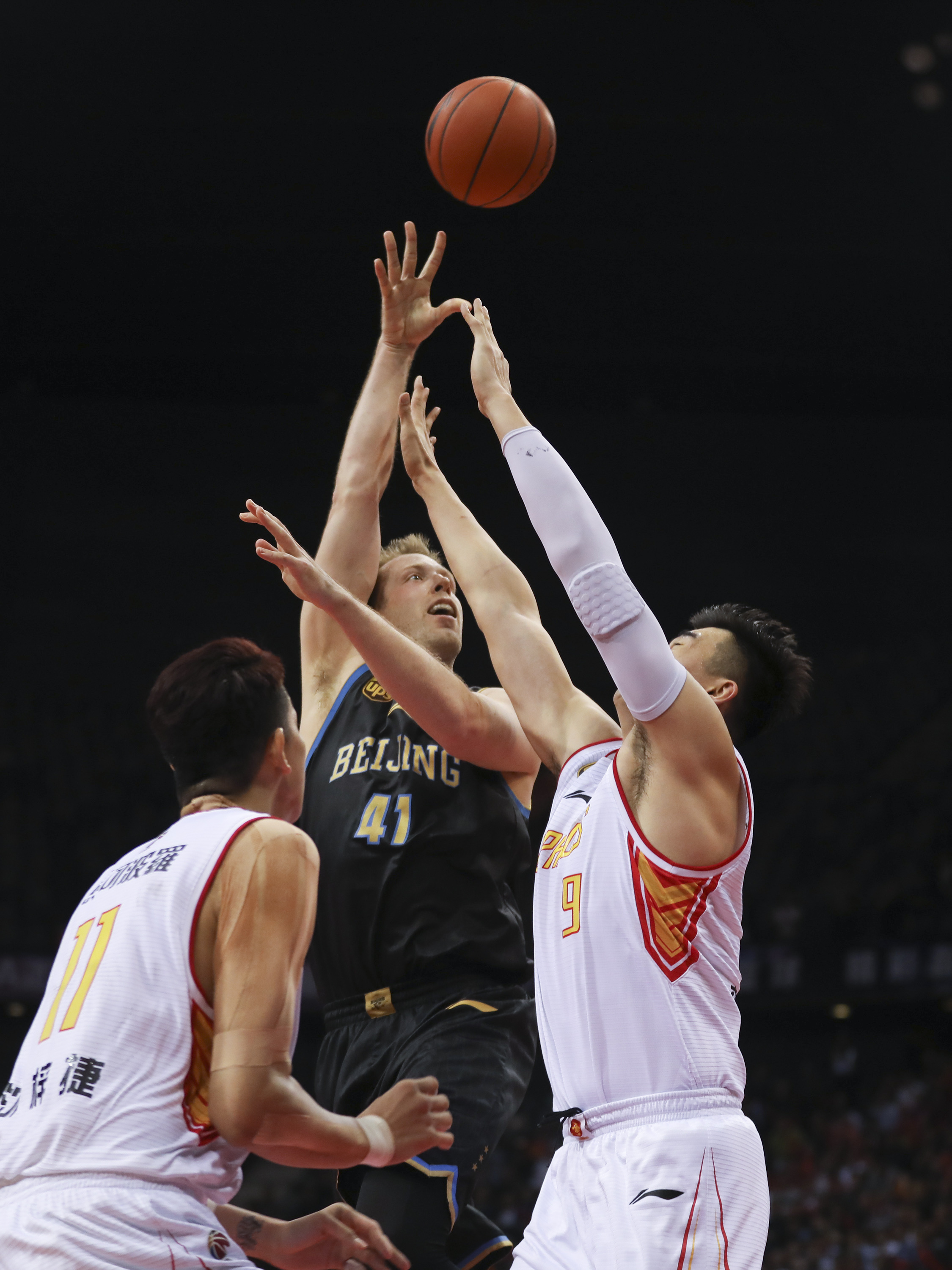 站位前瞻 站位前瞻