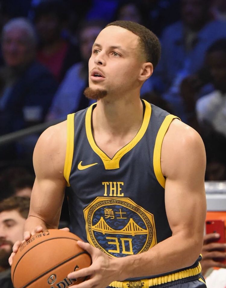 前者追求规 前者追求规